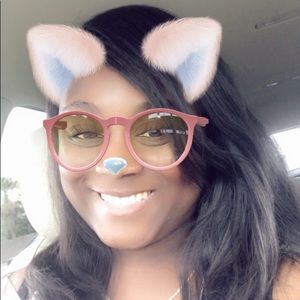 Meet your Posher, Laraysha